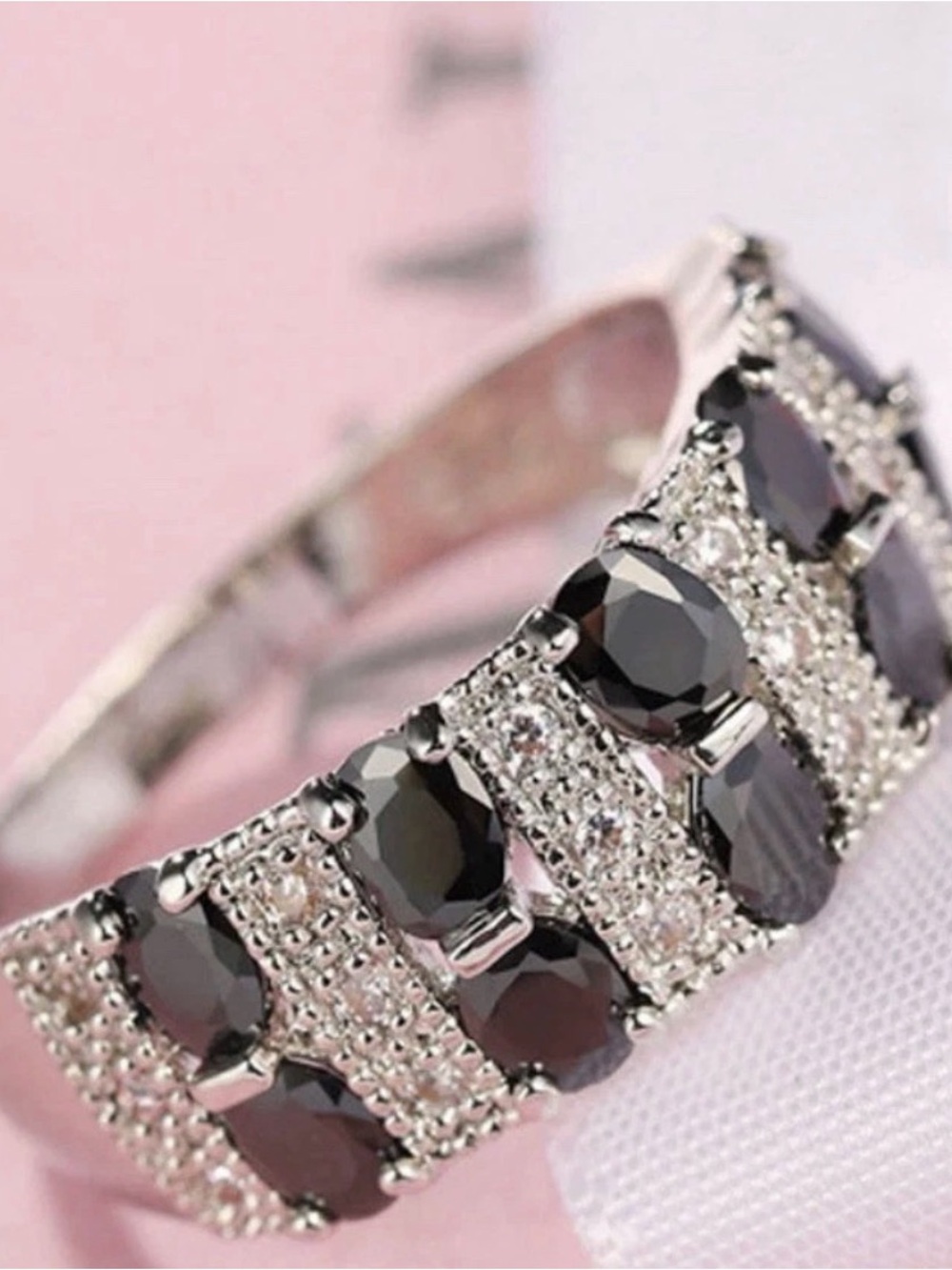 19.50K White & Black Onyx Fire Topaz Silver Ring Size 6